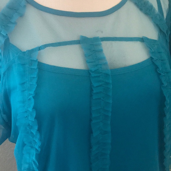 Top - Picture 2 of 2